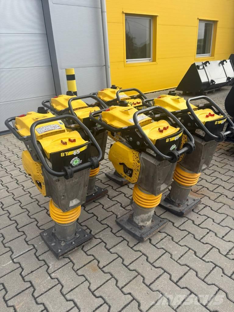 Bomag BT 65 Placas compactadoras