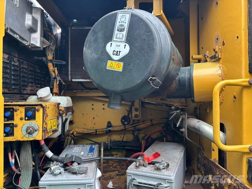 CAT 330 D L Excavadoras sobre orugas