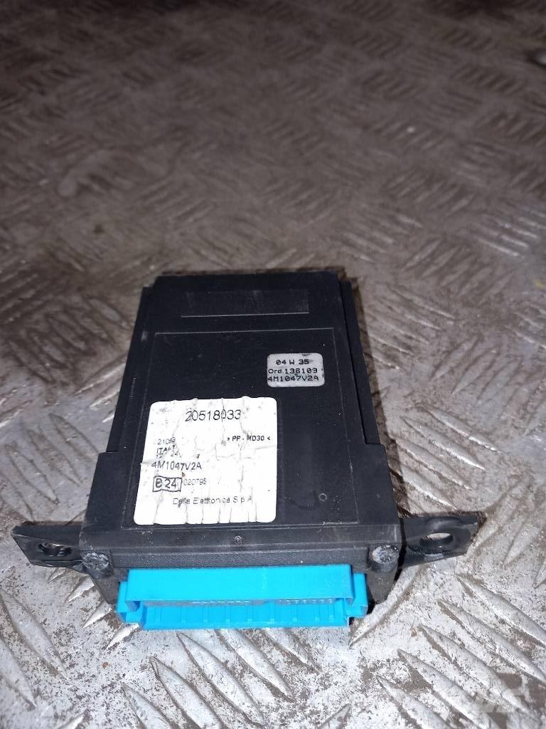 Volvo FH 12 20518033 Componentes electrónicos