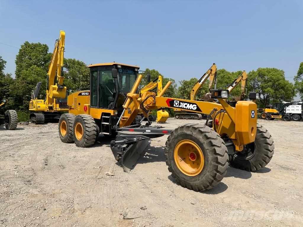 XCMG GR 2153 Niveladoras