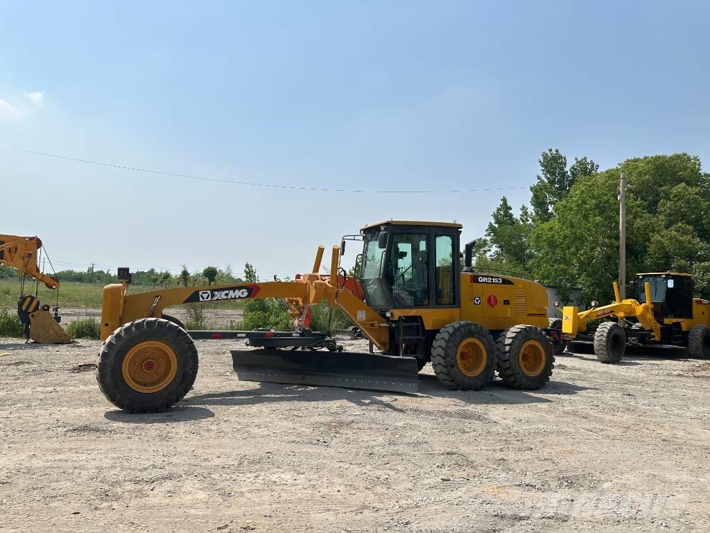 XCMG GR 2153 Niveladoras
