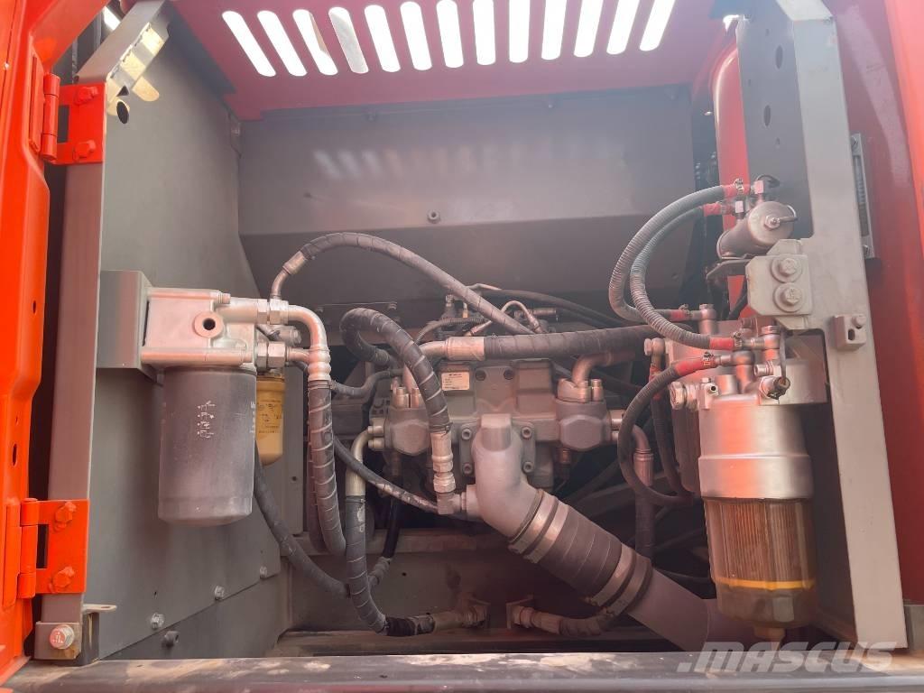 Hitachi ZX 240 Excavadoras sobre orugas