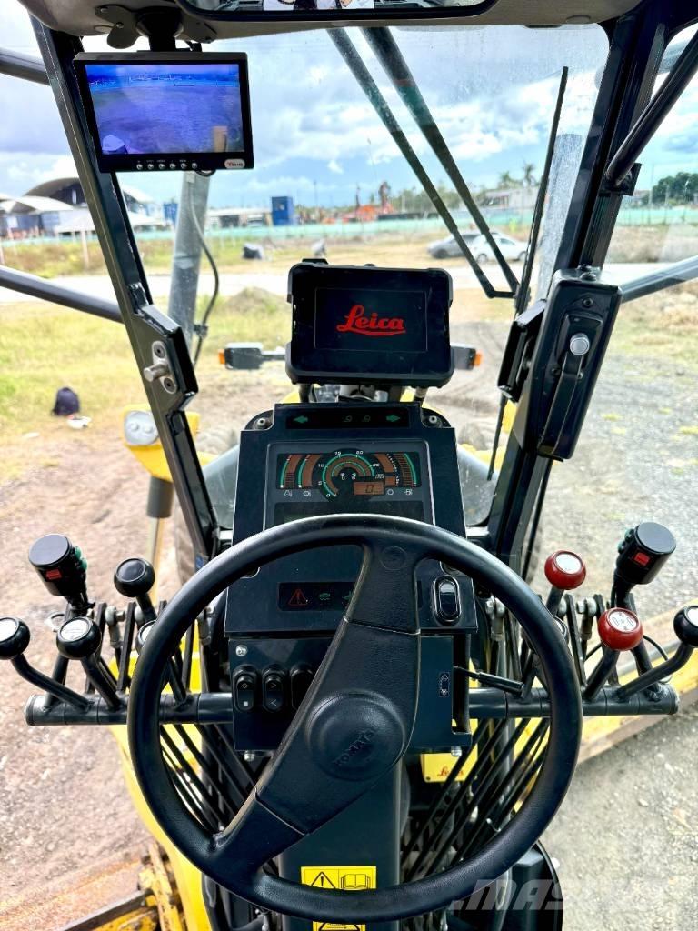 Komatsu GD555-5 Niveladoras