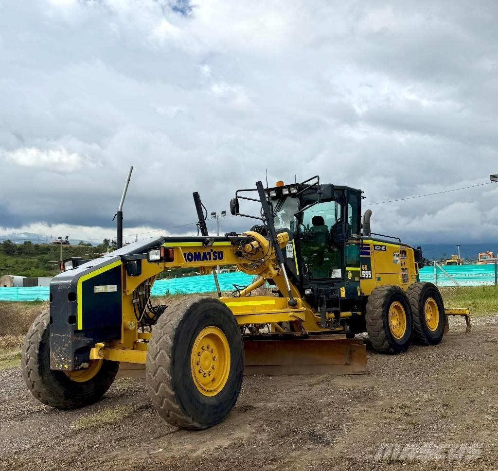 Komatsu GD555-5 Niveladoras