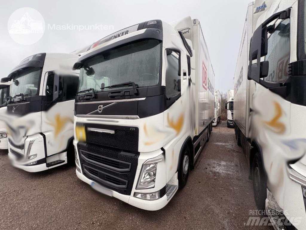 Volvo FH 500 Camiones con caja de remolque