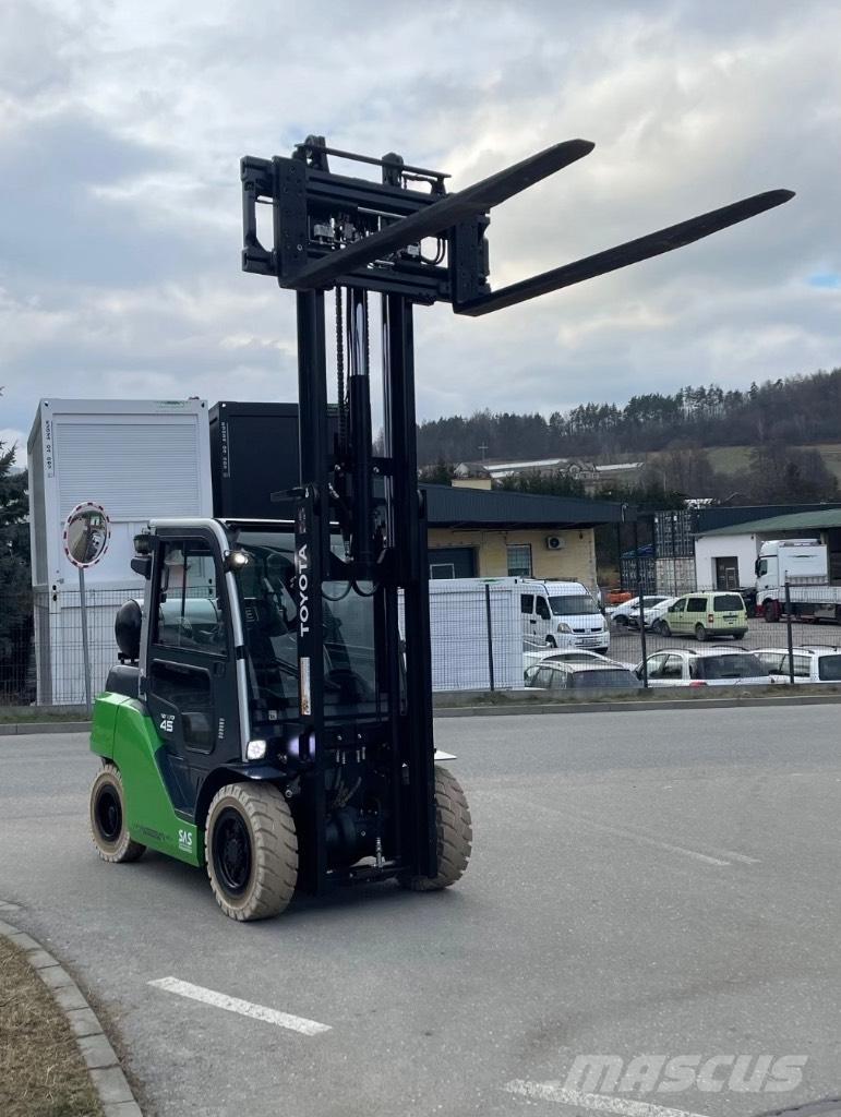 Toyota FVA450 Camiones LPG