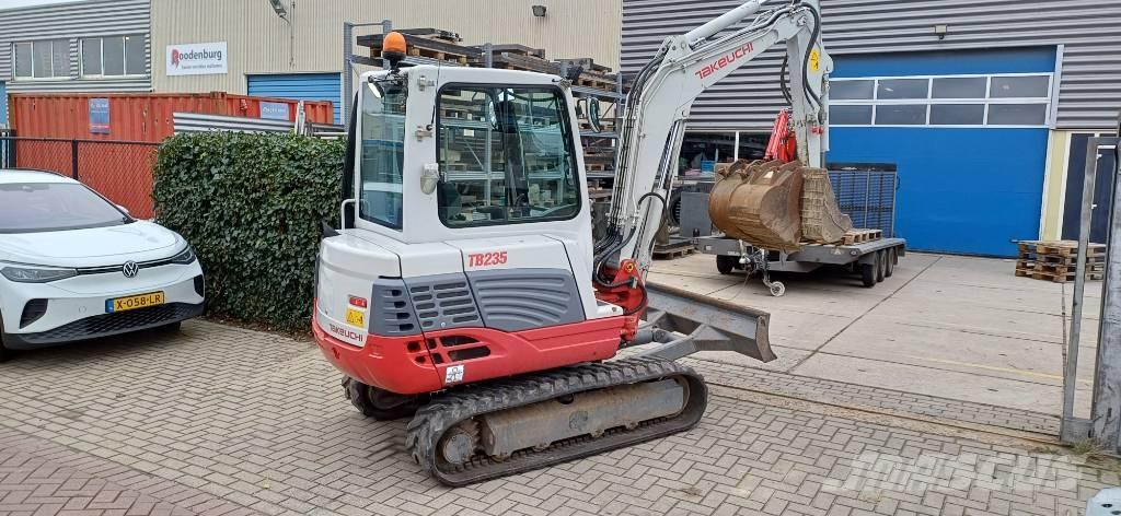 Takeuchi TB 235 CR Miniexcavadoras