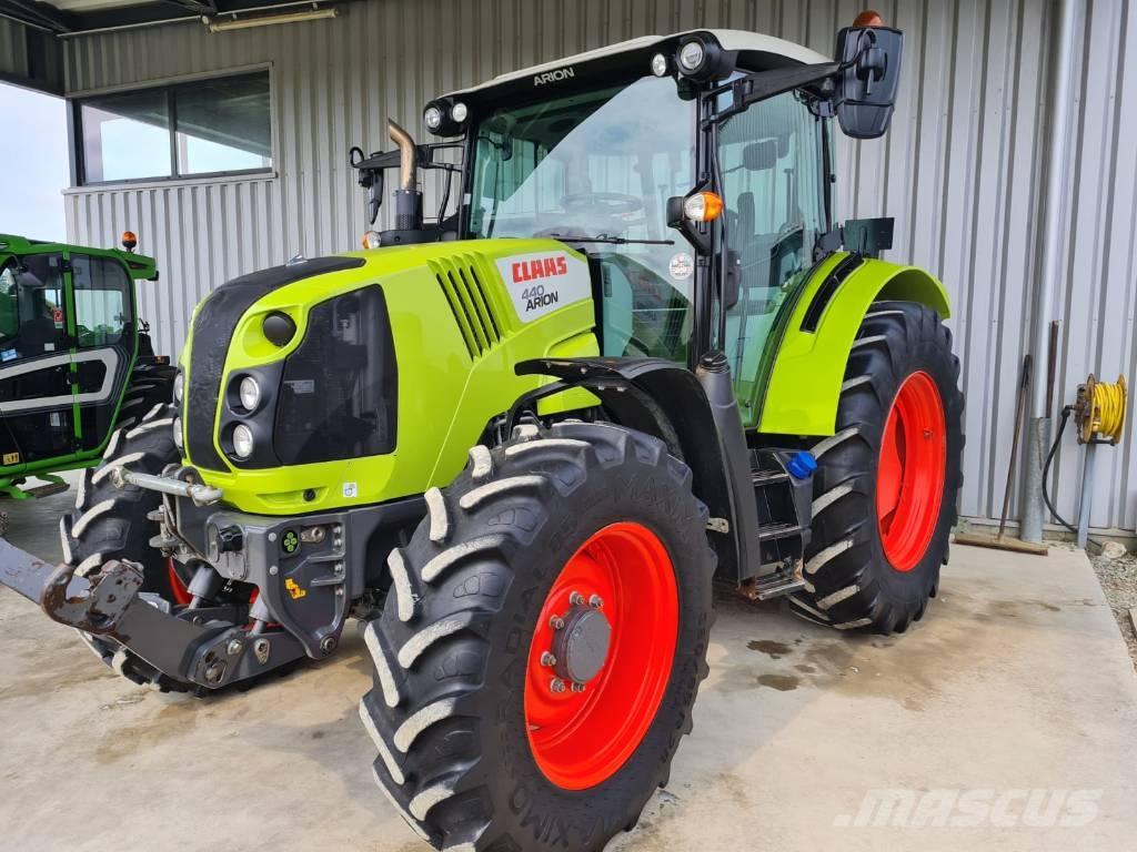 CLAAS Arion 440 CIS Tractores