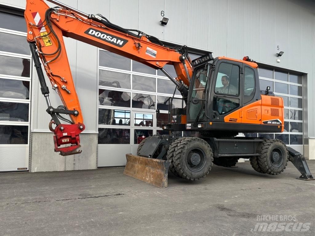 Develon DX165WR-7 Excavadoras de ruedas