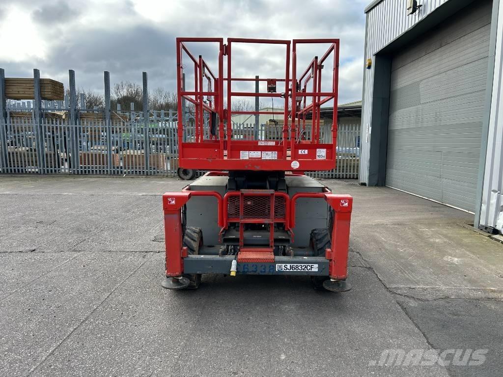 SkyJack SJ 6832 Plataformas tijera