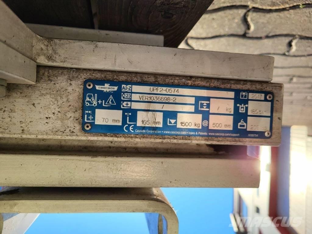 Cascade UPF2-0574 Otros componentes