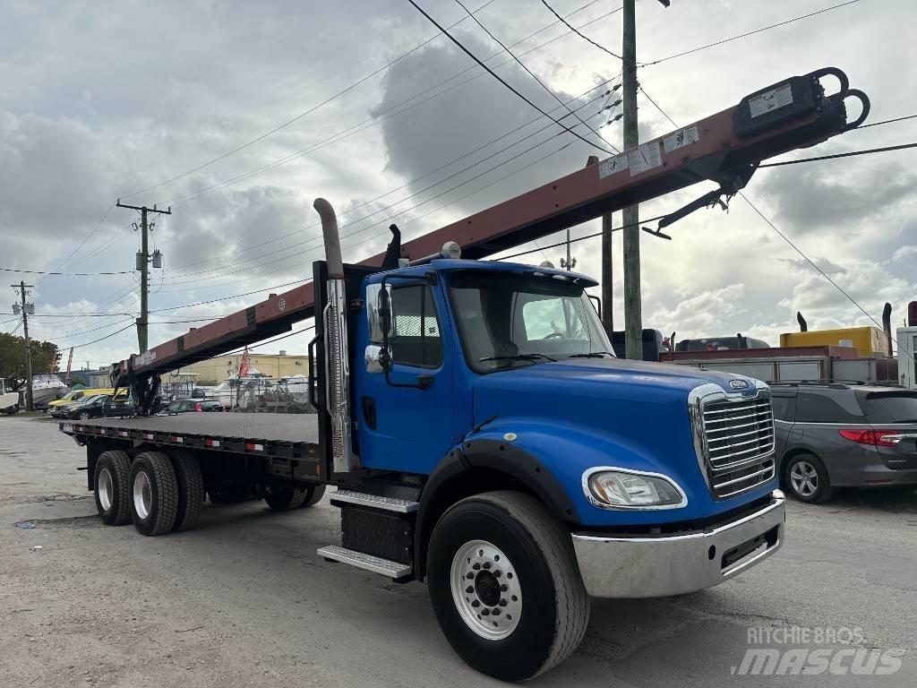 Freightliner M2 Camiones de cama baja