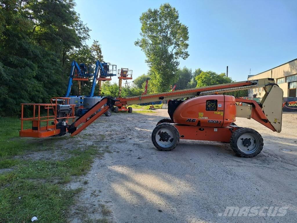 JLG 600AJ Plataformas con brazo de elevación manual