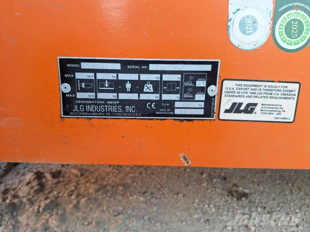 JLG 600AJ Plataformas con brazo de elevación manual