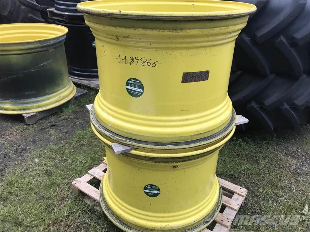 John Deere 23x34 Ruedas