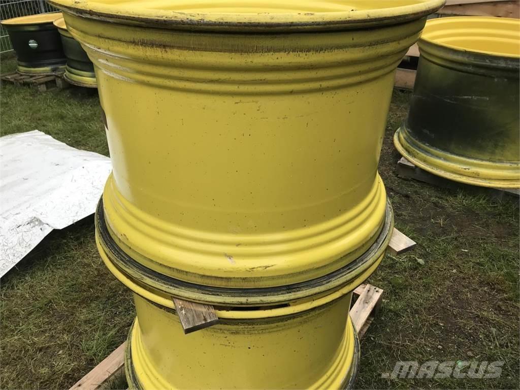 John Deere 23x34 Ruedas