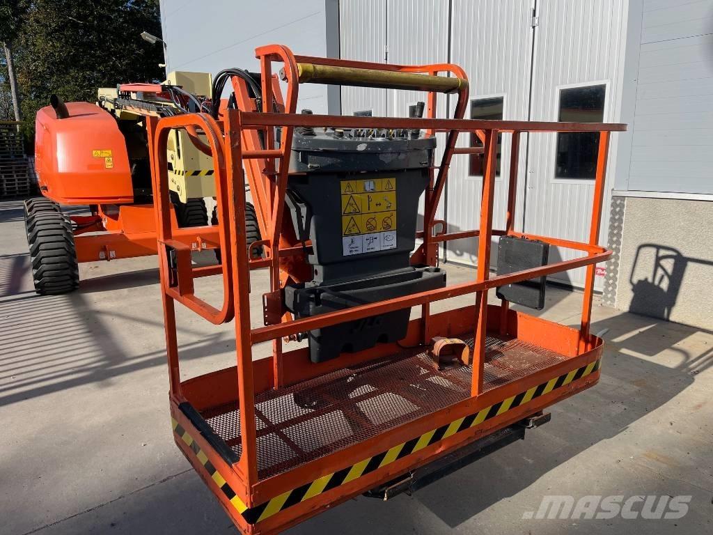 JLG 520 AJ Plataformas con brazo de elevación manual