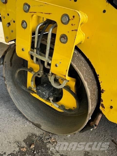 Bomag BW 120 AD-5 Rodillos de doble tambor