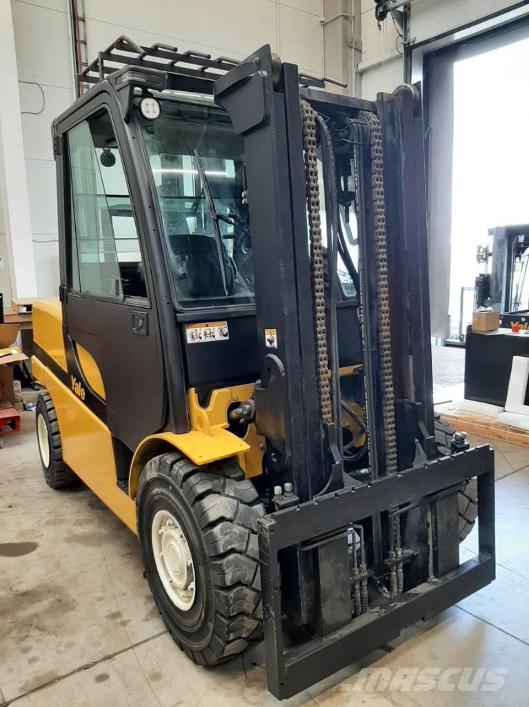 Yale GDP 55 VX Camiones diesel