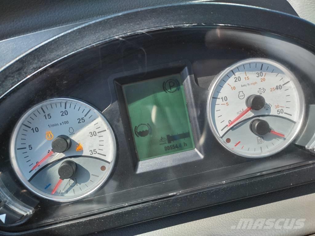 Liebherr T 32-7 Carretillas telescópicas