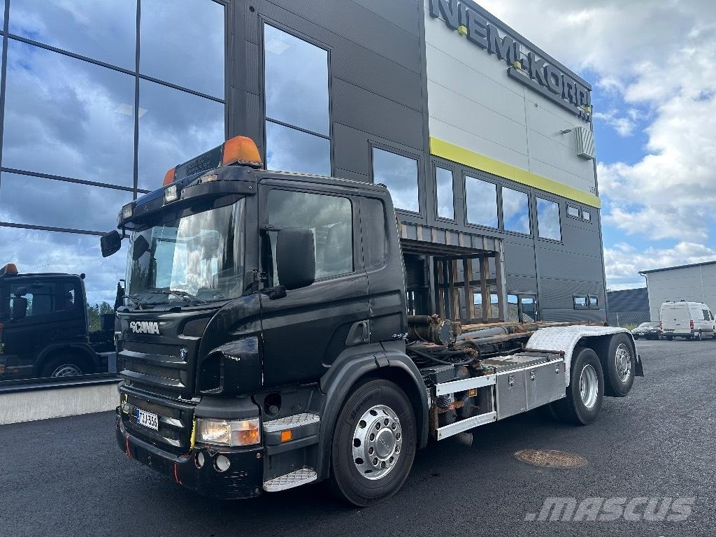 Scania P420 6x2*4 Camiones elevadores de gancho