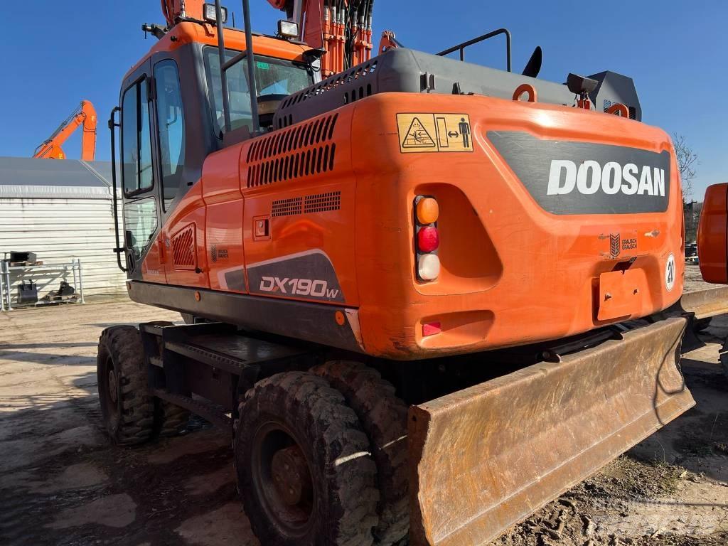 Doosan DX190W-5 Excavadoras de ruedas