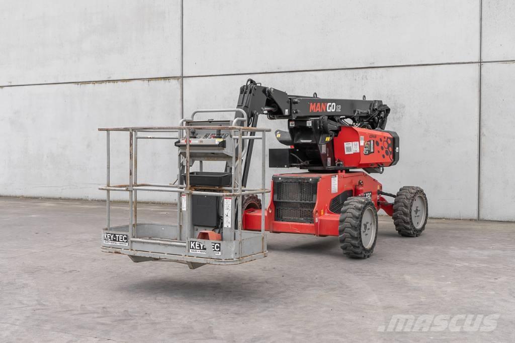 Manitou ManGo 12 Plataformas con brazo de elevación manual