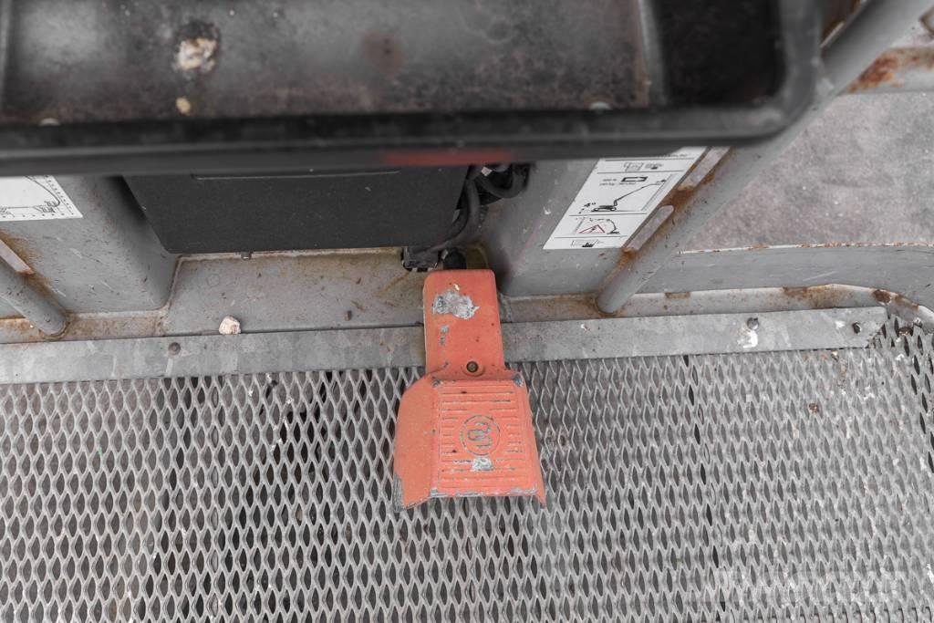 Manitou ManGo 12 Plataformas con brazo de elevación manual