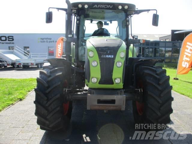 CLAAS Arion 520 Tractores