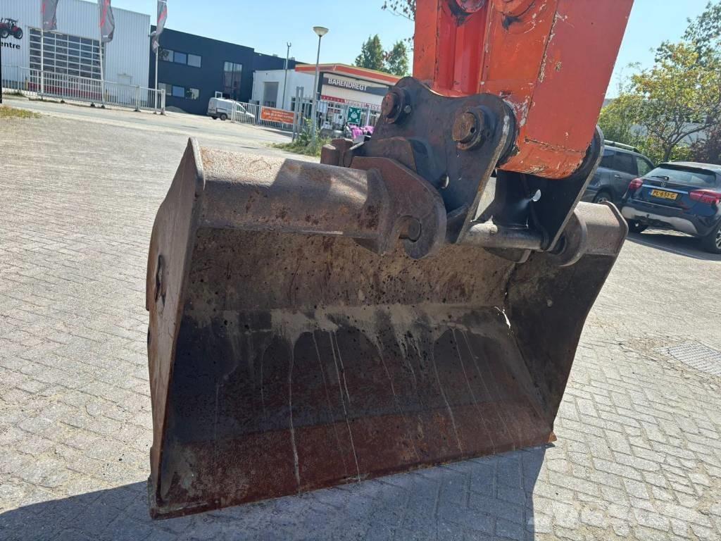 Hitachi ZX 170 W-3 Excavadoras de ruedas