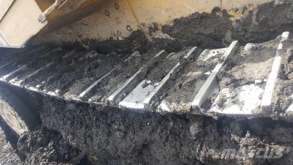 CAT D 9 R Buldozer sobre oruga