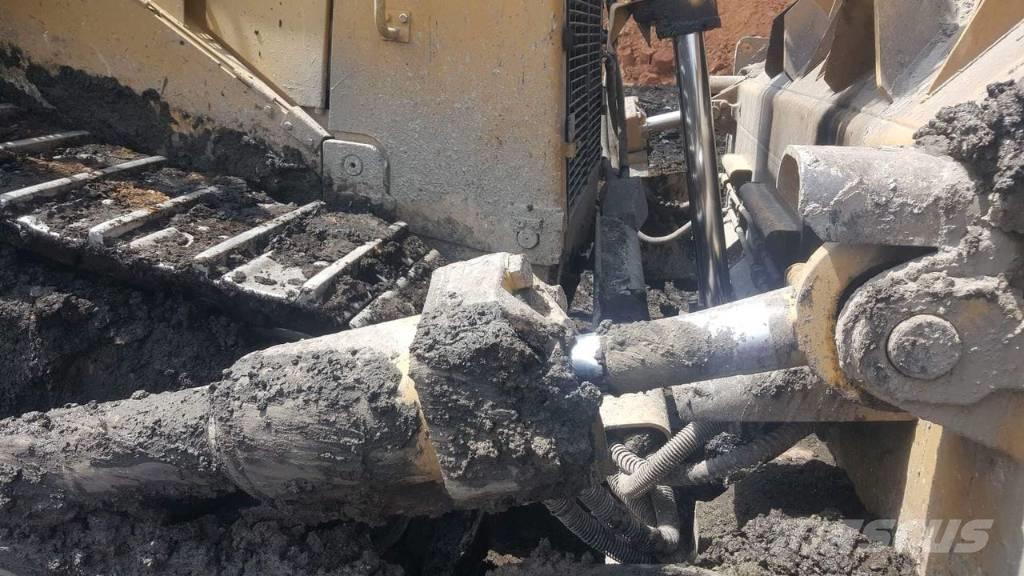 CAT D 9 R Buldozer sobre oruga