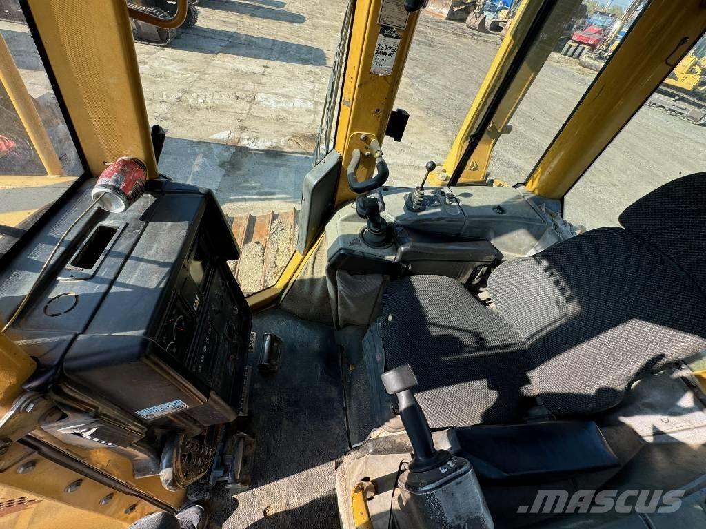 CAT D 6 N LGP Buldozer sobre oruga