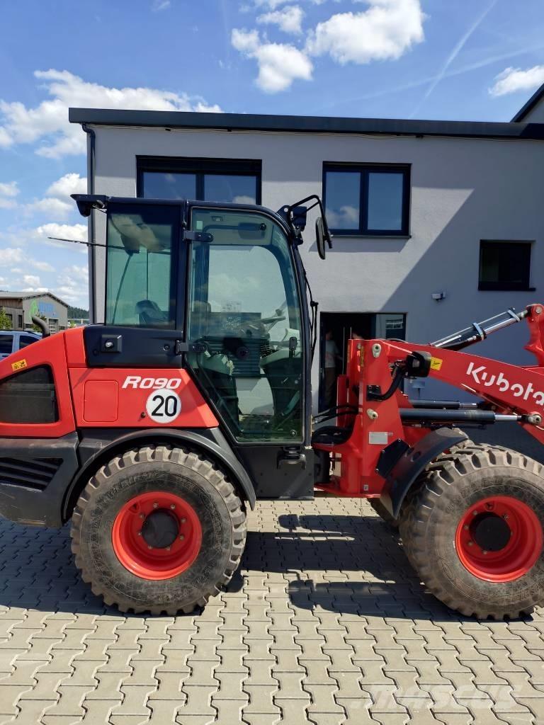 Kubota R 090 Cargadoras sobre ruedas