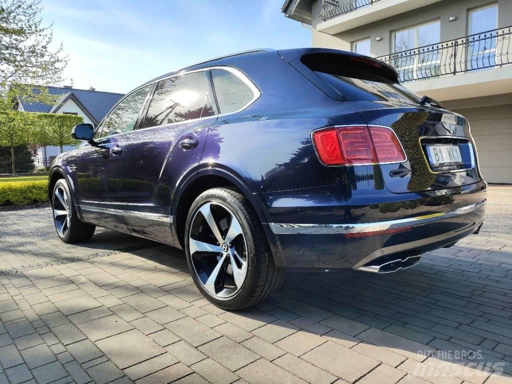 Bentley Bentayga V8 Carros