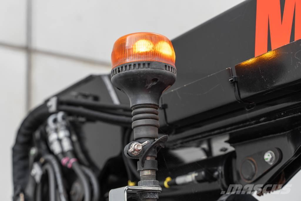 Manitou ManGo 12 Plataformas con brazo de elevación manual