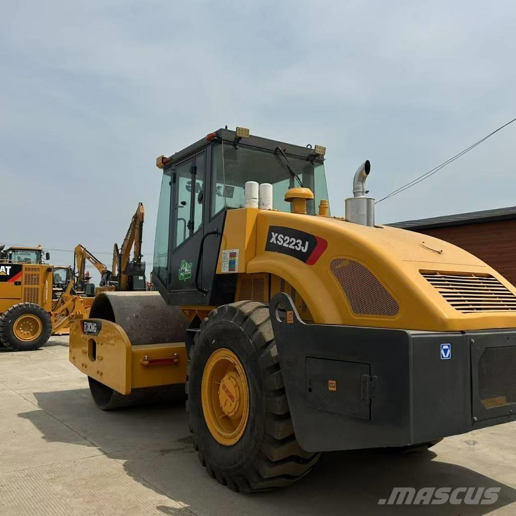 XCMG XS 223 J Rodillos de un solo tambor