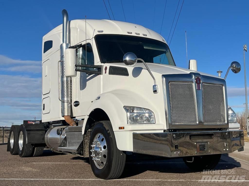 Kenworth T 880 Camiones tractor