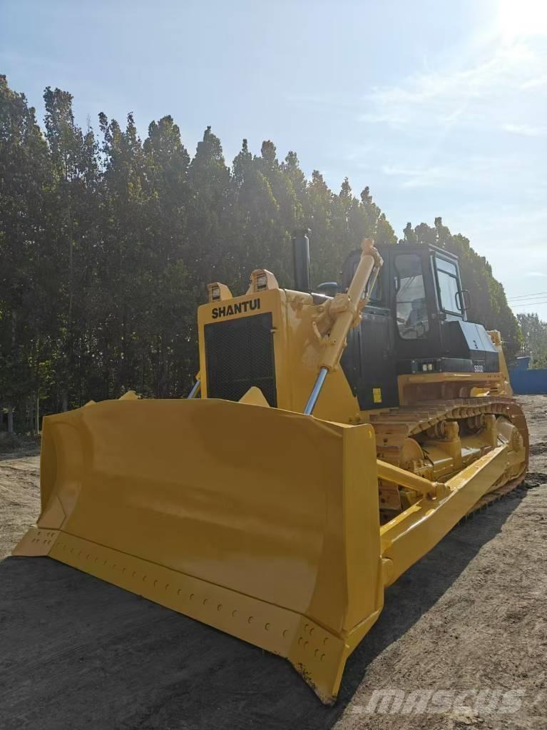 Shantui SD 32 Buldozer sobre oruga