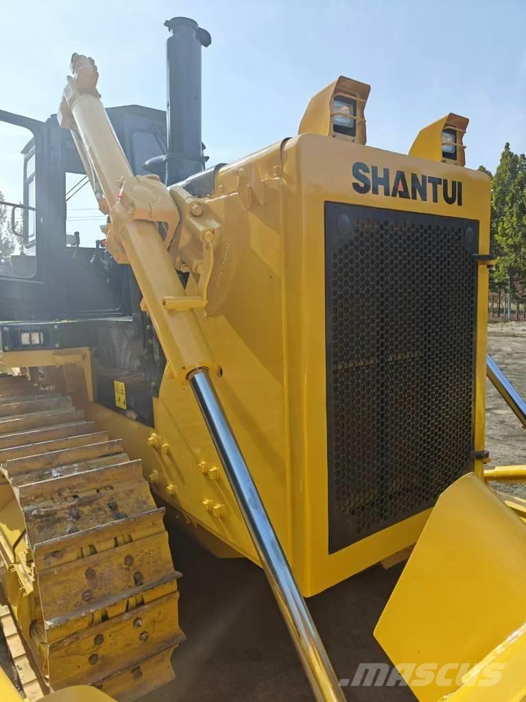 Shantui SD 32 Buldozer sobre oruga