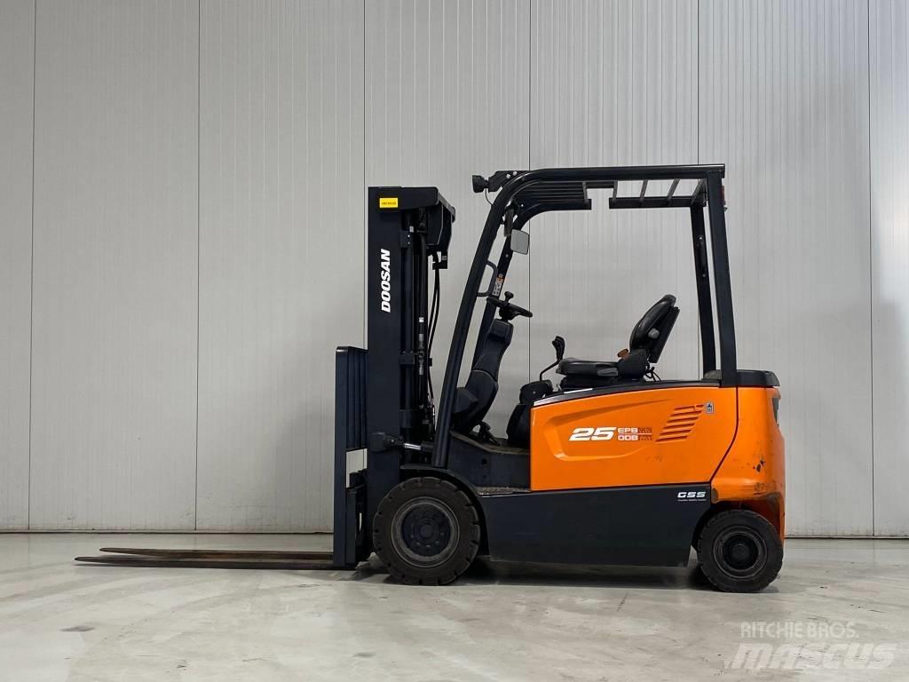 Doosan B25X-7 Carretillas de horquilla eléctrica