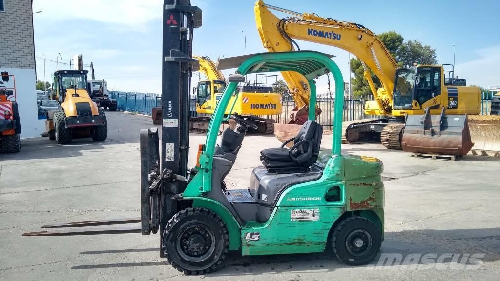 Mitsubishi FD 25 N Camiones diesel