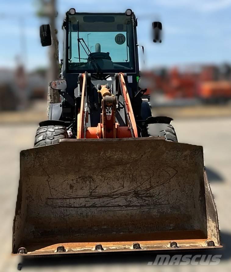 Komatsu WA 80-6 Cargadoras sobre ruedas