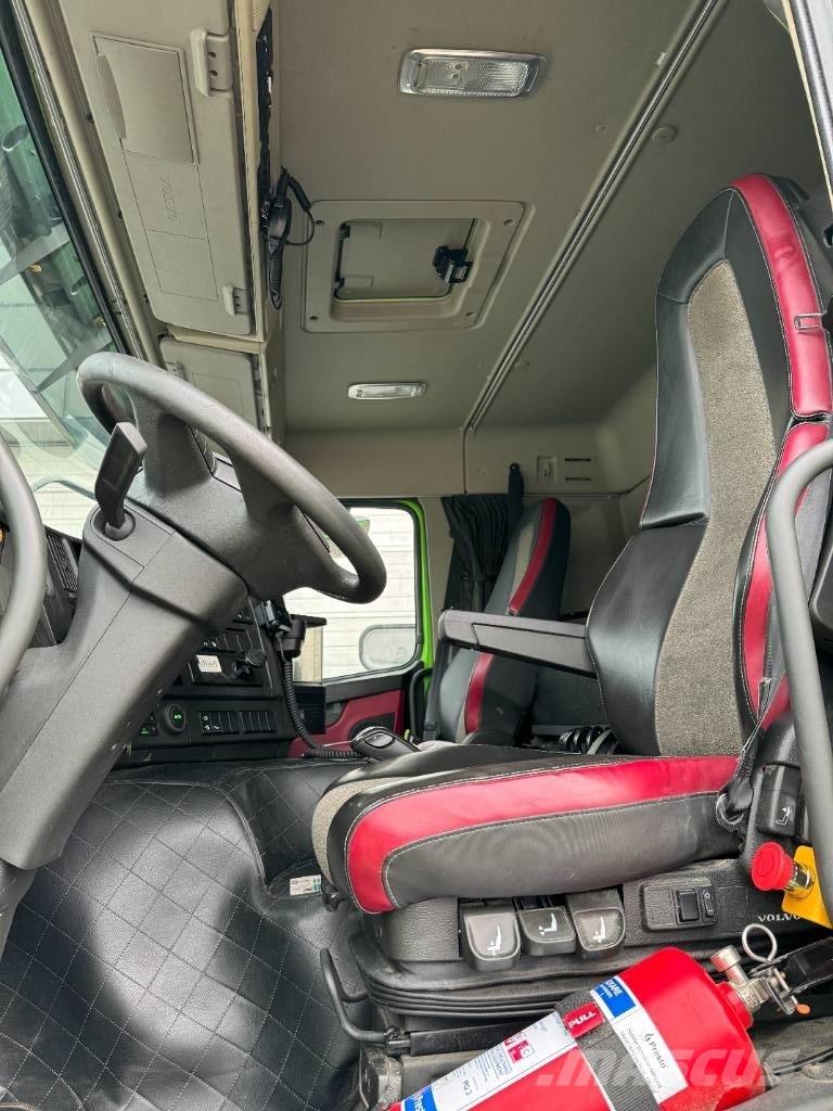 Volvo FM 8*4 Bañeras basculantes usadas