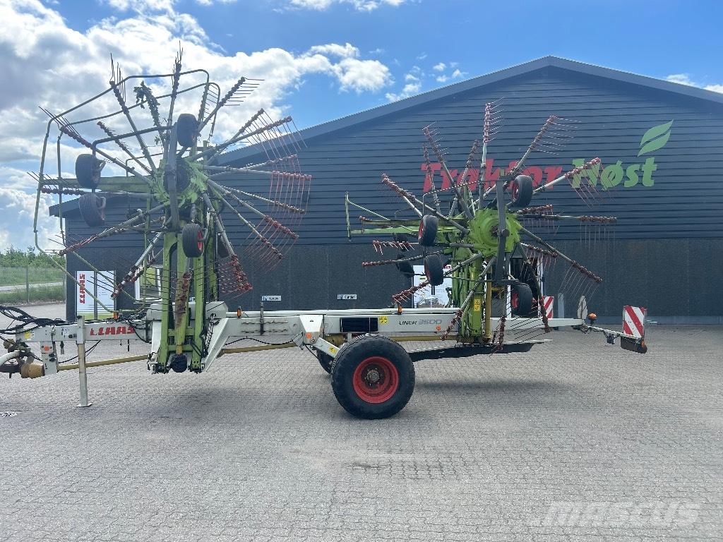 CLAAS Liner 3500 Rastrilladoras y rastrilladoras giratorias