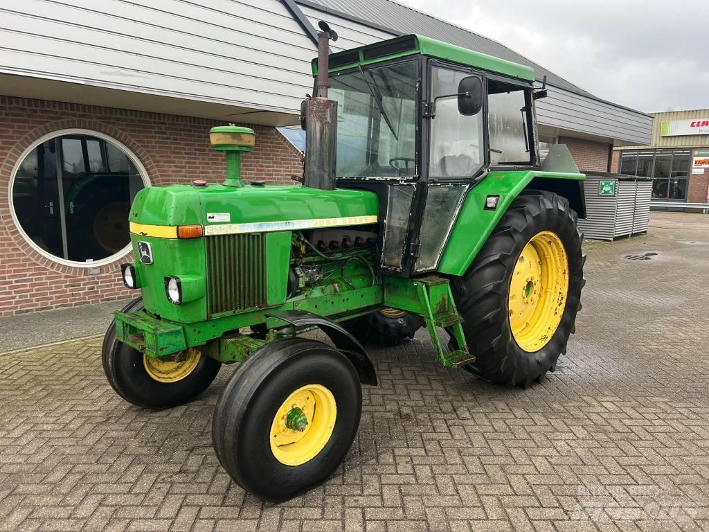 John Deere 3130 Tractores