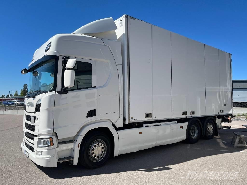 Scania R450B6X2*4NB Camiones con temperatura controlada