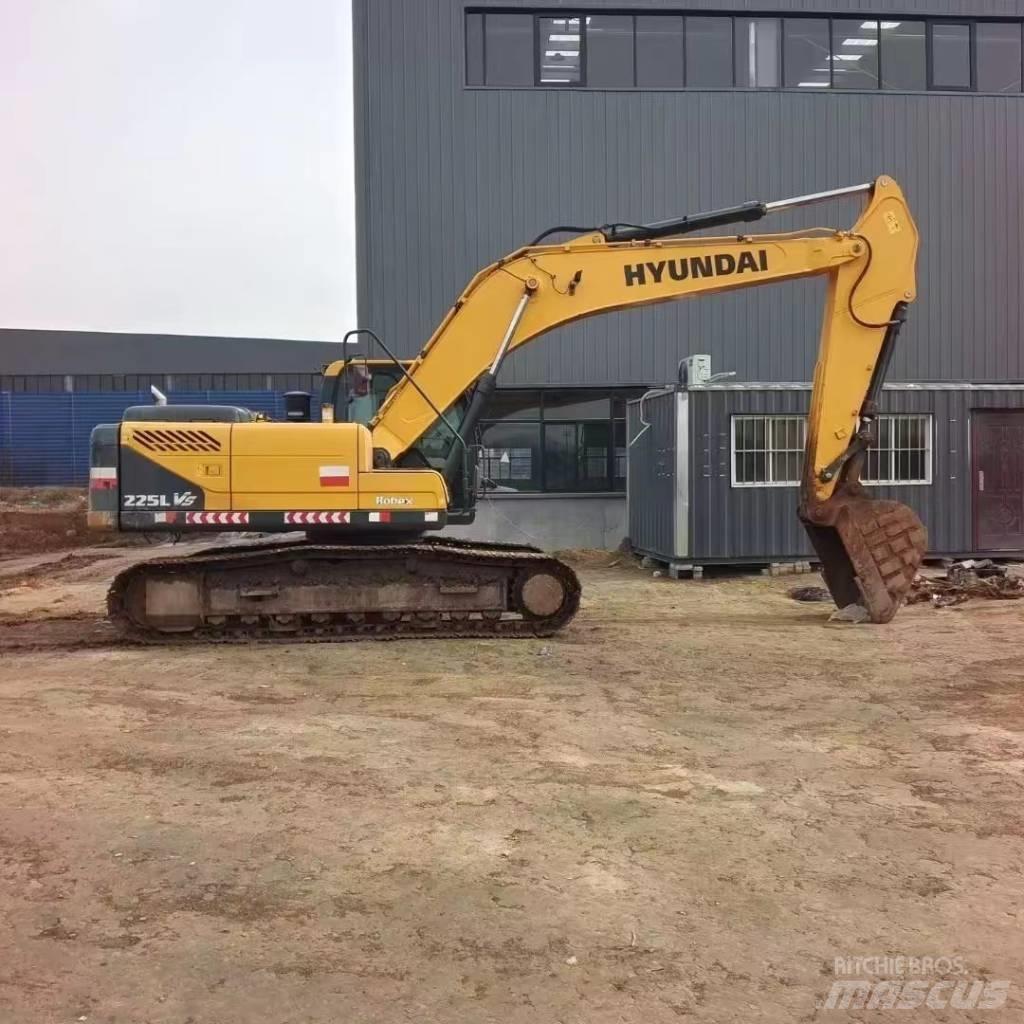 Hyundai R225LVS Excavadoras de ruedas