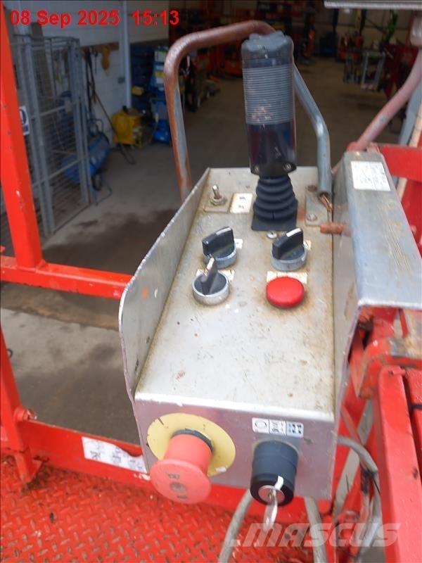 SkyJack SJ 8841 RT Plataformas tijera