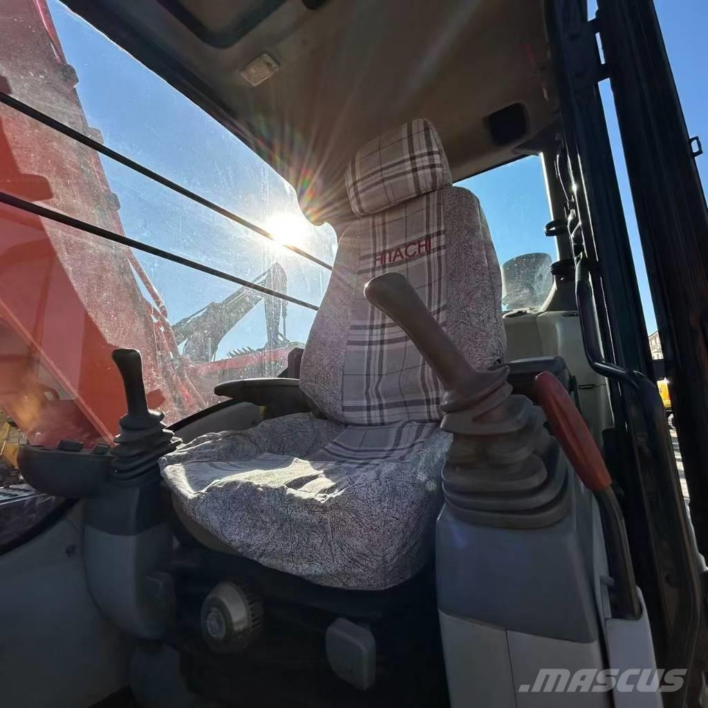 Hitachi ZX 130 Excavadoras sobre orugas